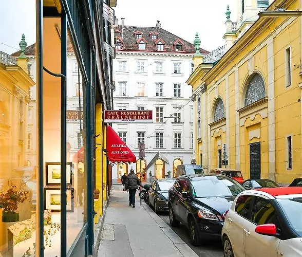 Backpacker Hofburg